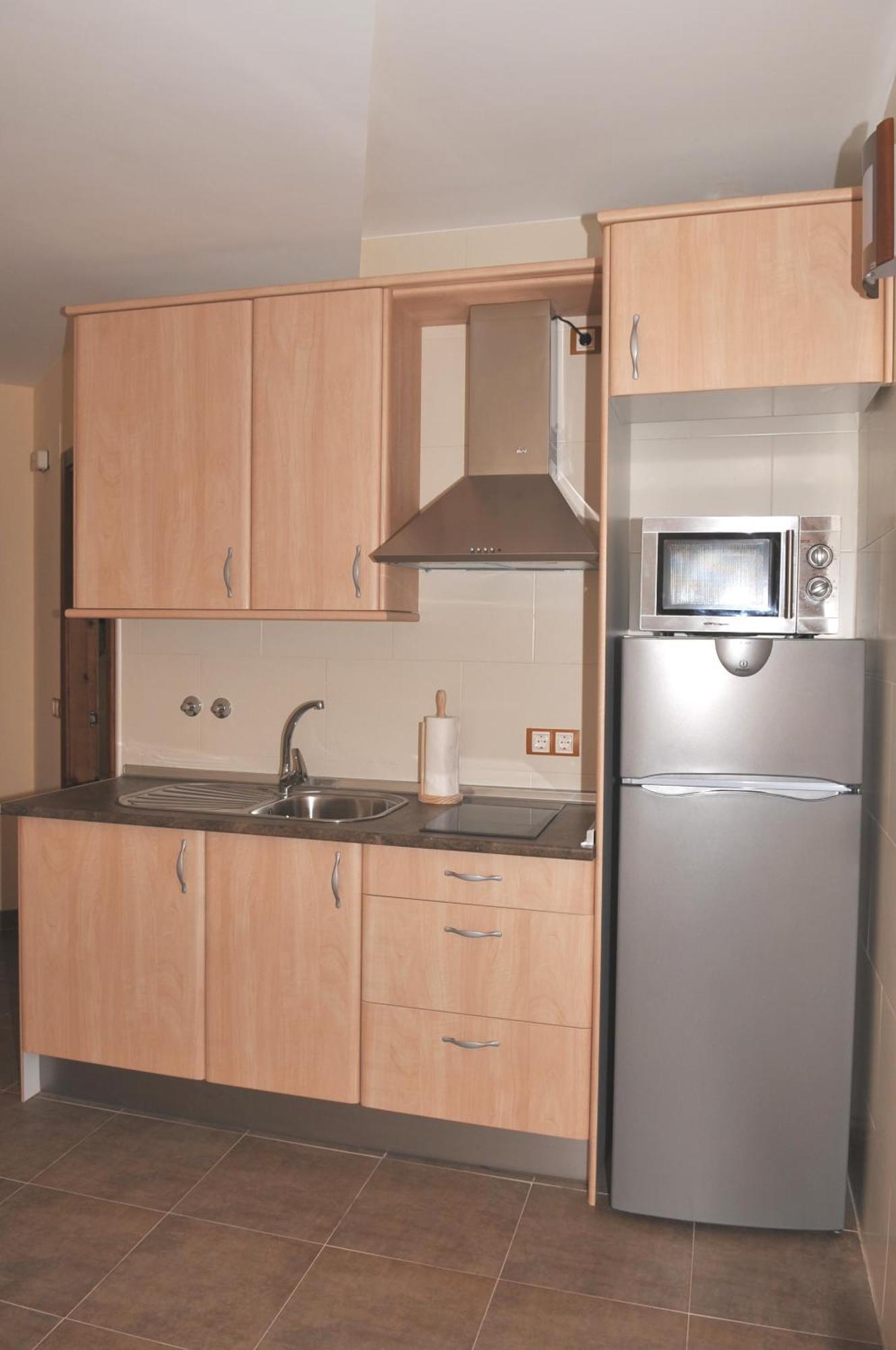 Apartmán Edificio Reyes La Adrada Exteriér fotografie
